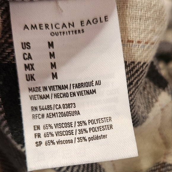 American Eagle Plaid Cropped Button-Down Top Size Medium - Picture 10 of 11